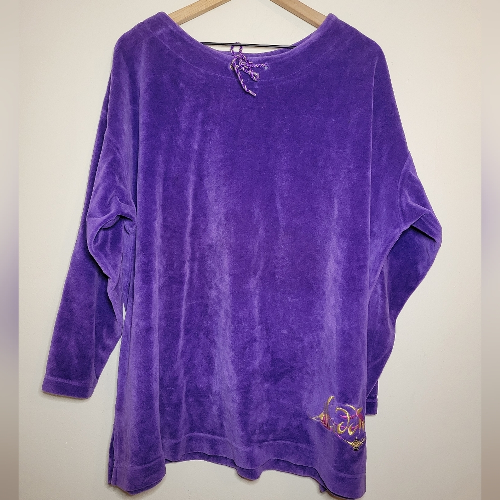 vintage Disney Store purple velvet aladdin sw+Ewaneater